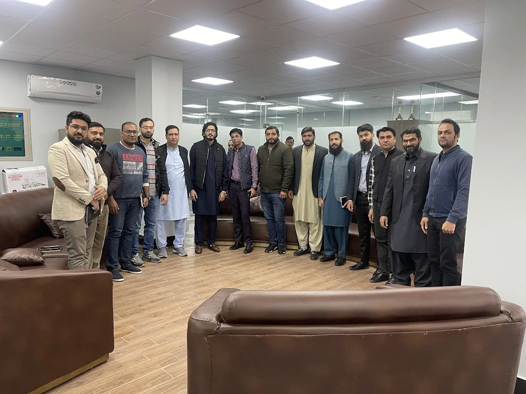 Lead generation training in Pakistan — CEO Jawad Khan training Popular Pipes team